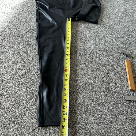 Spanx SPANXshape™ Faux Leather Leggings Black Size 1X 2437P NWT - Picture 13 of 14